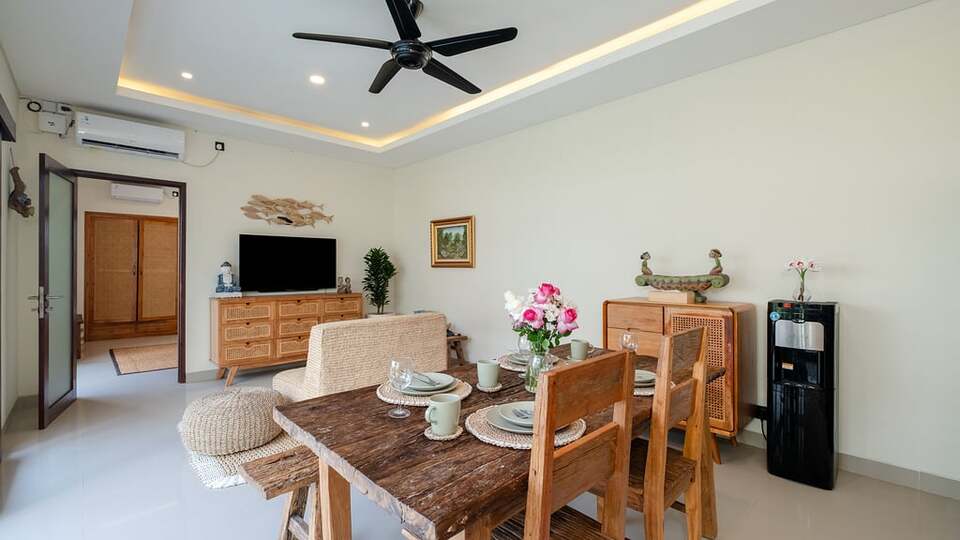 5 Star Villa Lange 3 - Modern Balinese Elegance