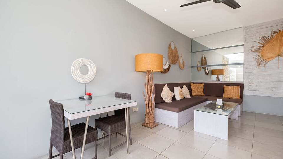 5 Star Villa Larimar - Romantic Serenity