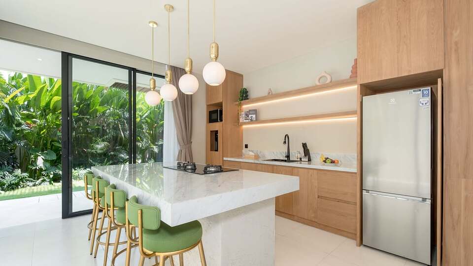 5 Star Loona Palm Seseh Estate - Modern Coastal Serenity