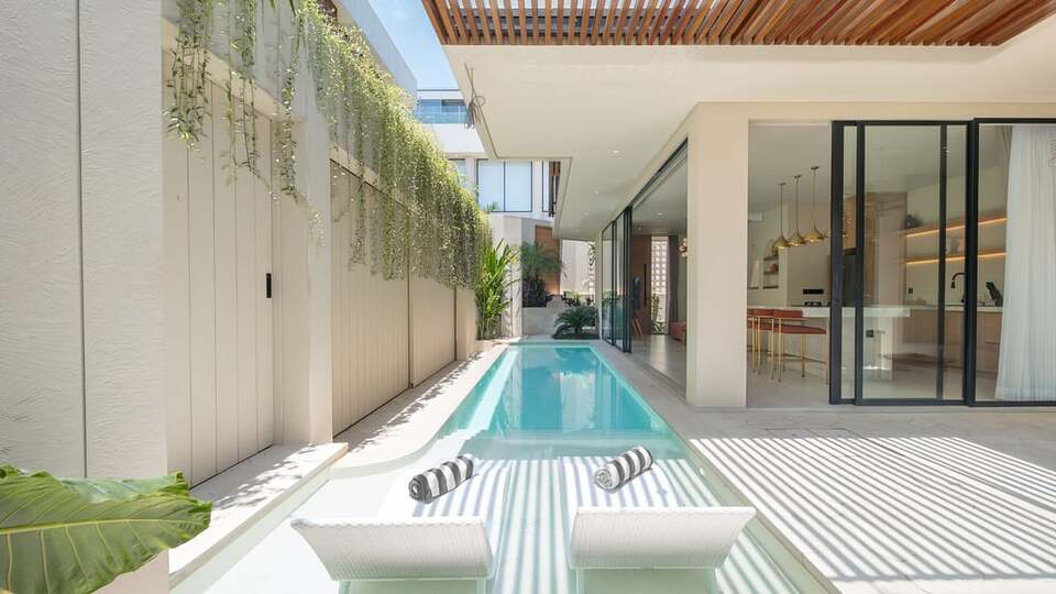 5 Star Loona Palm Seseh Estate - Modern Coastal Serenity
