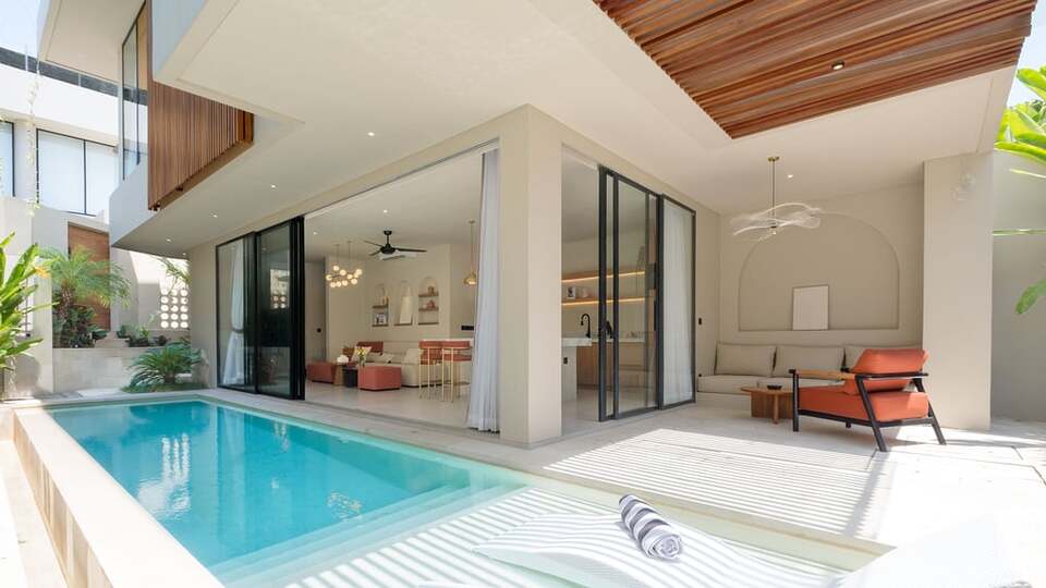 5 Star Loona Palm Seseh Estate - Modern Coastal Serenity