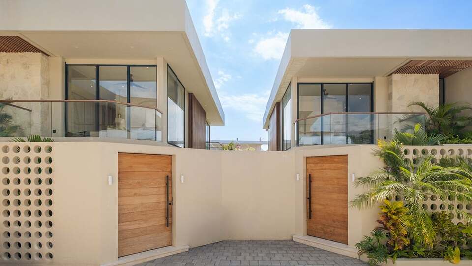 5 Star Loona Palm Seseh Estate - Modern Coastal Serenity