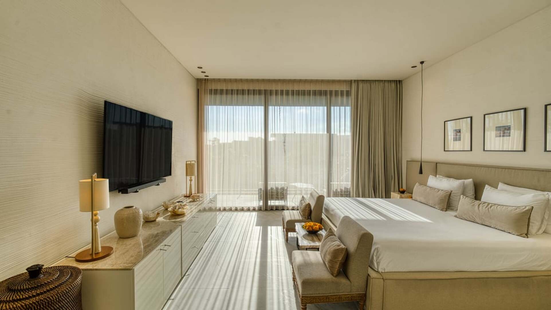 5 Star Villa Amara - Contemporary Tropical Luxury