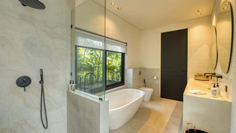 5 Star Villa Amara - Contemporary Tropical Luxury