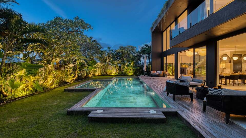 5 Star Villa Amara - Contemporary Tropical Luxury