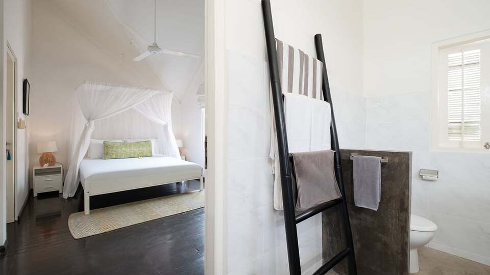 5 Star Villa Merta Sari 8 - Seminyak Serenity