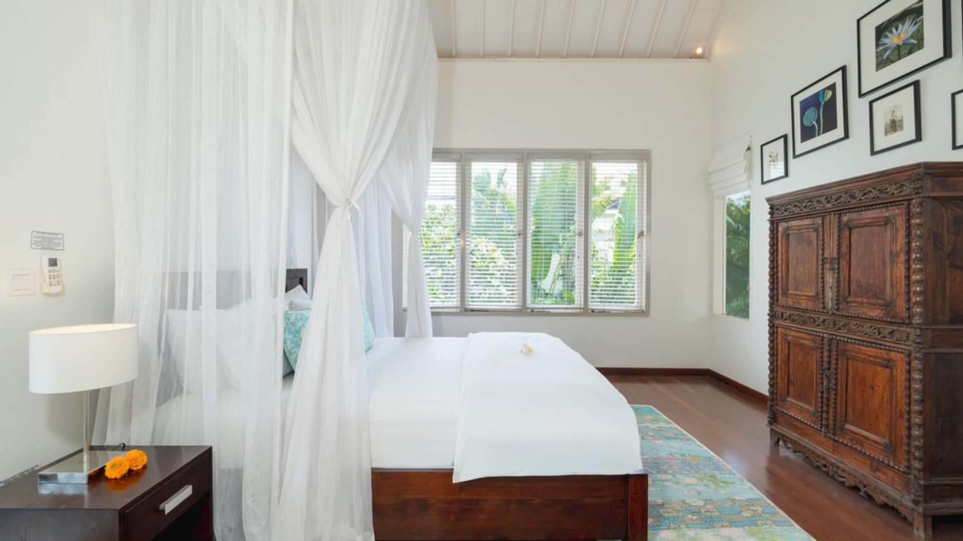 5 Star Villa Merta Sari 10 - Tropical Seminyak Retreat