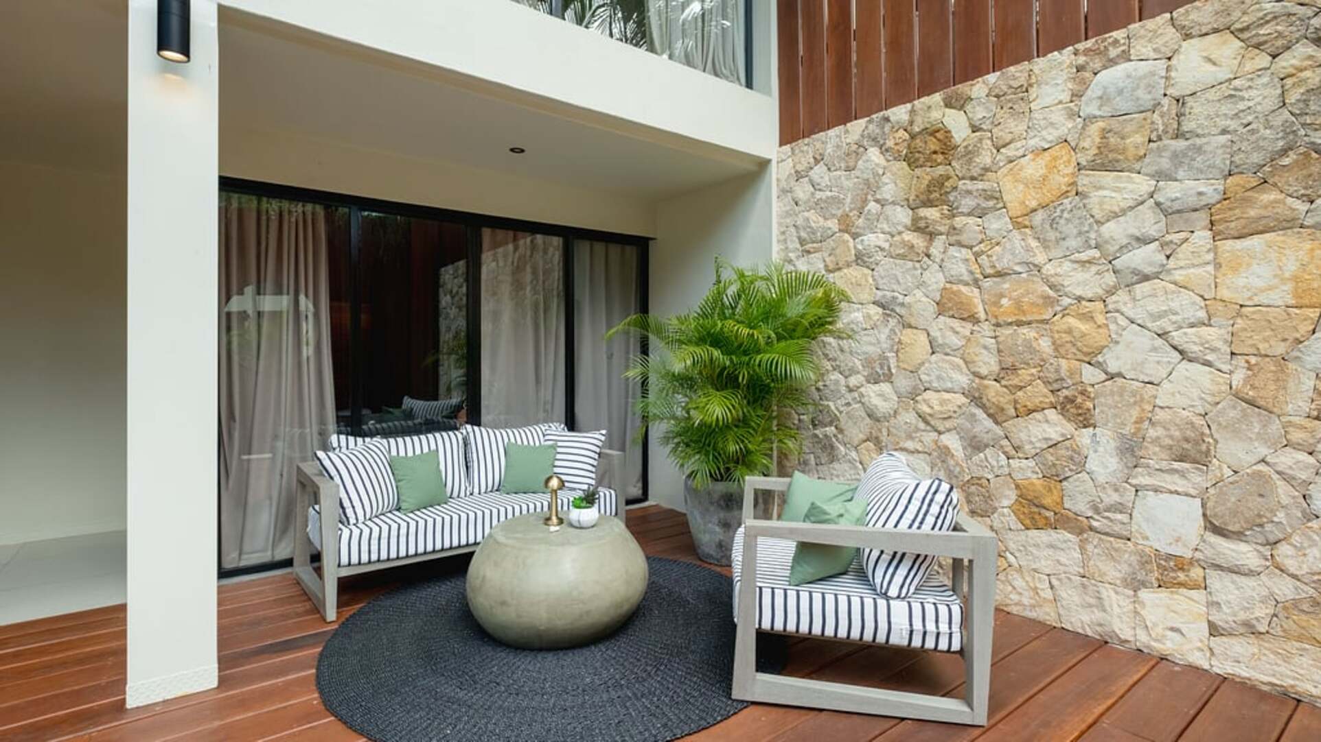 5 Star Villa Dreamora - Contemporary Kerobokan Escape
