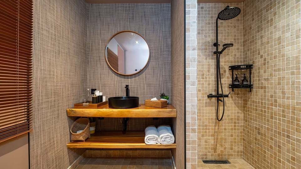 5 Star Villa Dreamora - Contemporary Kerobokan Escape
