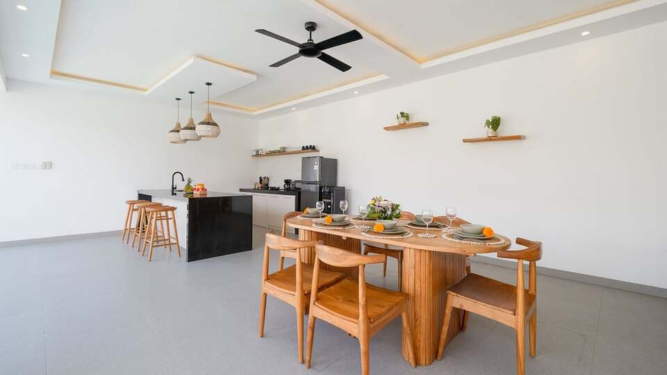 5 Star Villa Kuwait - Contemporary Tropical Escape