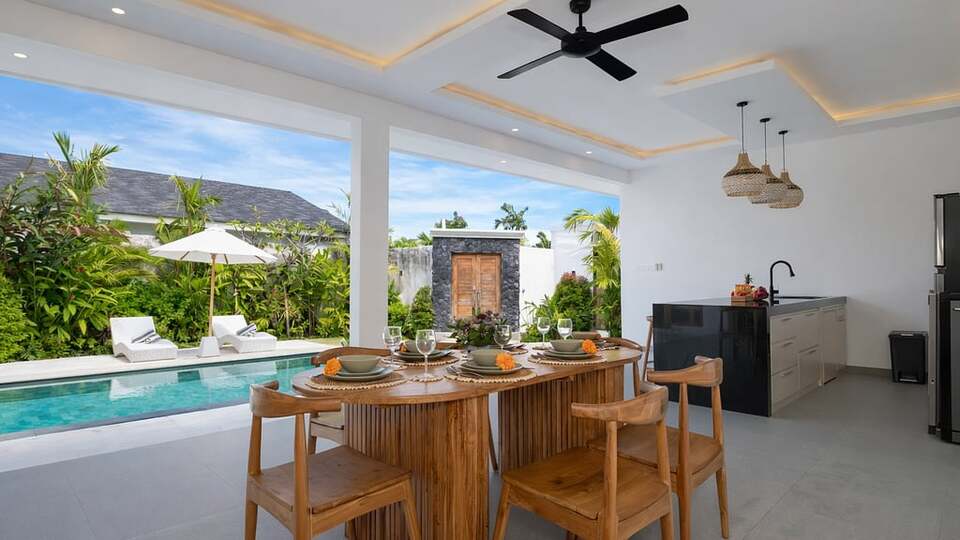 5 Star Villa Kuwait - Contemporary Tropical Escape