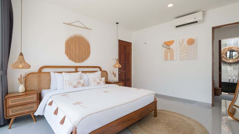 5 Star Villa Cansavina - Modern Seminyak Serenity