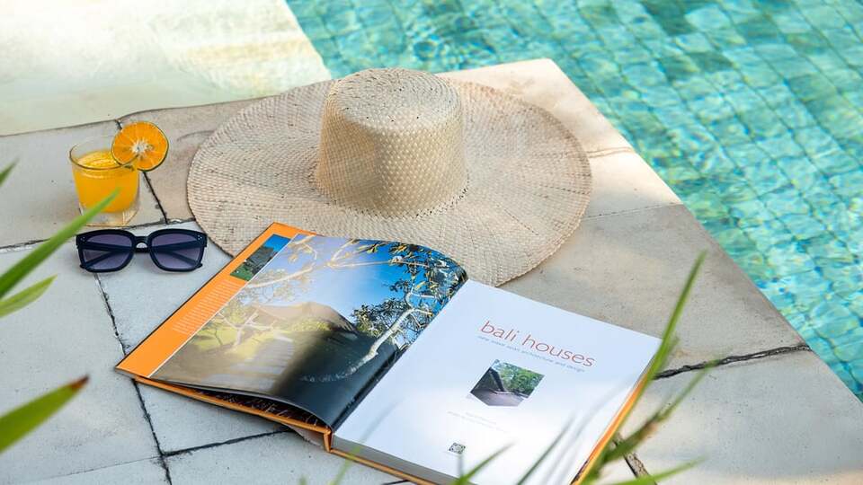 5 Star Villa V Seminyak - Balinese Tropical Charm