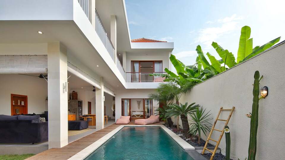 5 Star Villa Cinta Rose – Tropical Elegance