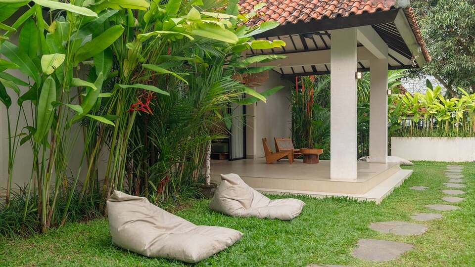 5 Star Lexington Palace Villa – Private Tropical Estate