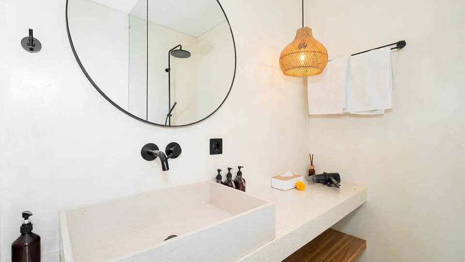5 Star Lexington Palace Villa – Private Tropical Estate