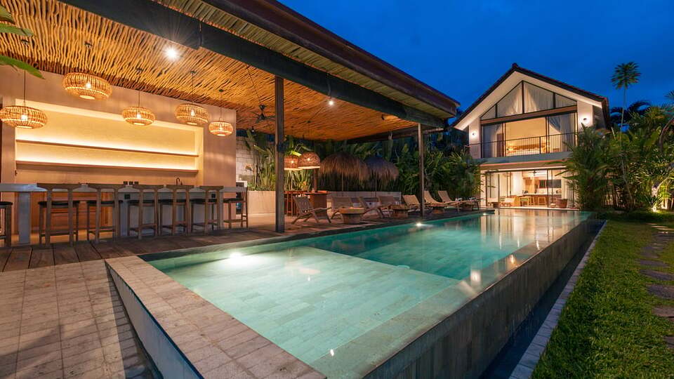 5 Star Lexington Palace Villa – Private Tropical Estate