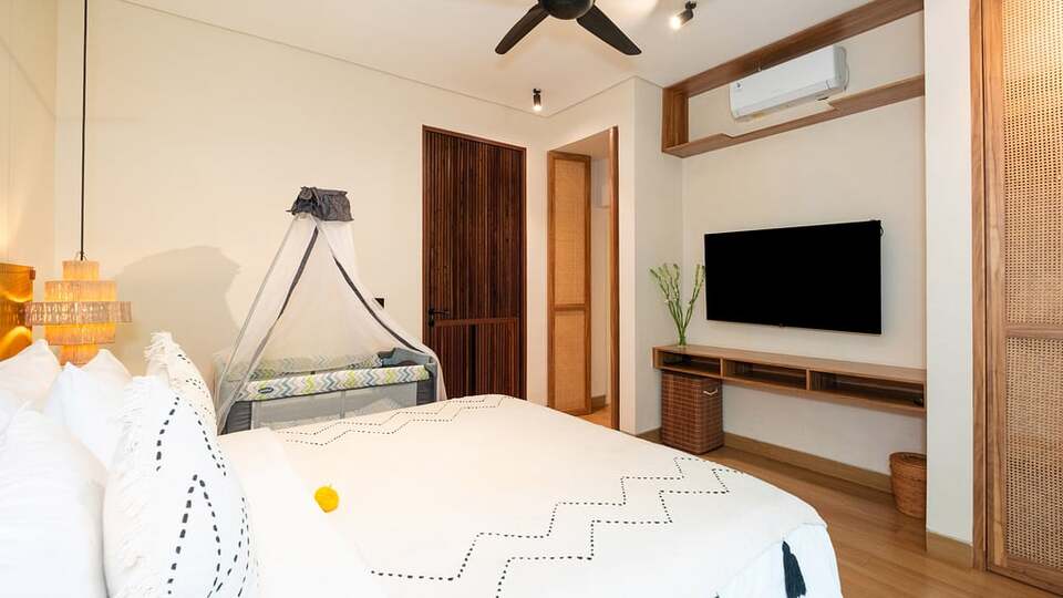 5 Star Lexington Palace Villa – Private Tropical Estate