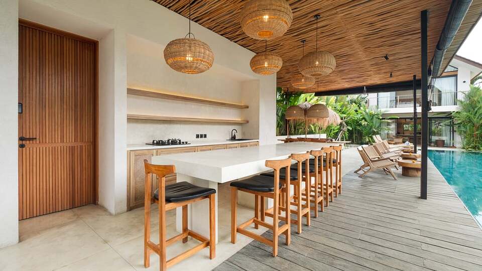 5 Star Lexington Palace Villa – Private Tropical Estate