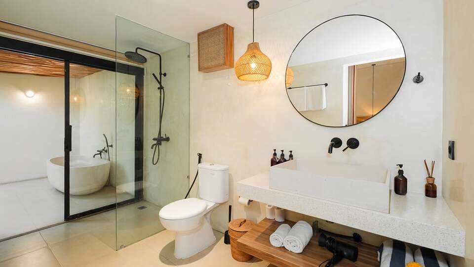 5 Star Lexington Palace Villa – Private Tropical Estate