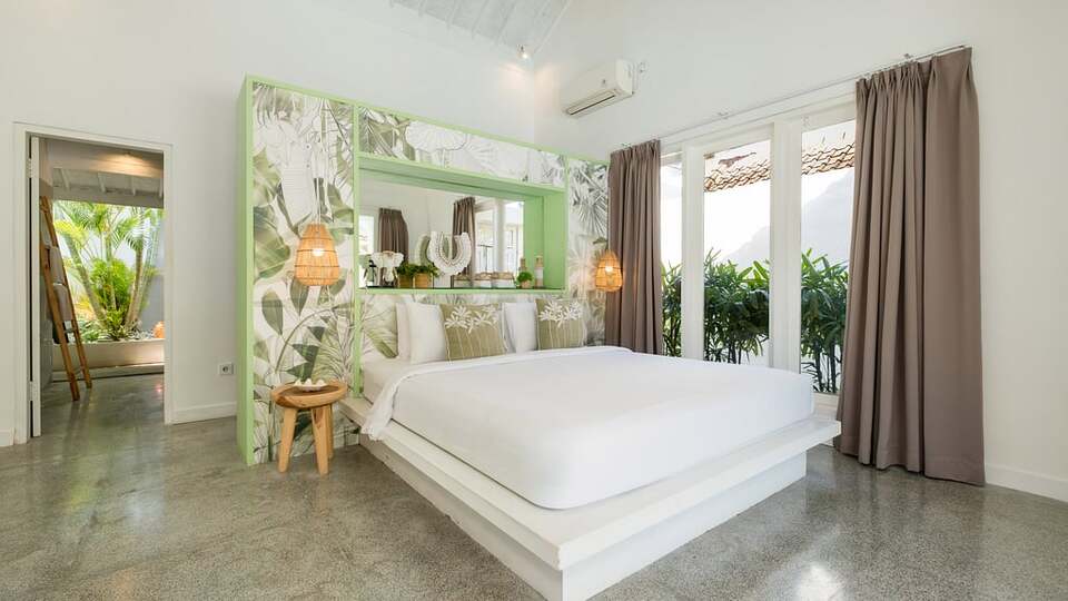 5 Star Villa Mas 3 Seminyak – Chic Tropical Escape