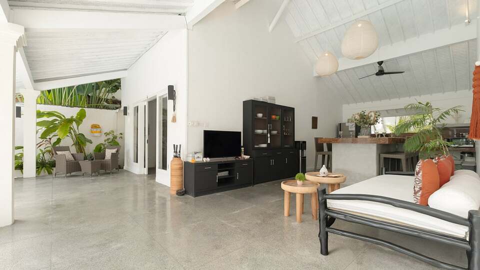 5 Star Villa Mas 3 Seminyak – Chic Tropical Escape