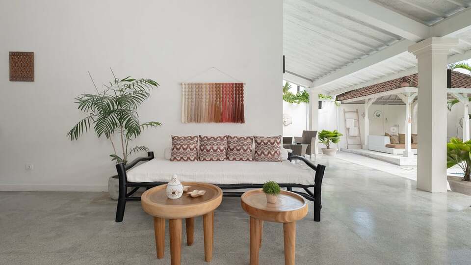 5 Star Villa Mas 3 Seminyak – Chic Tropical Escape
