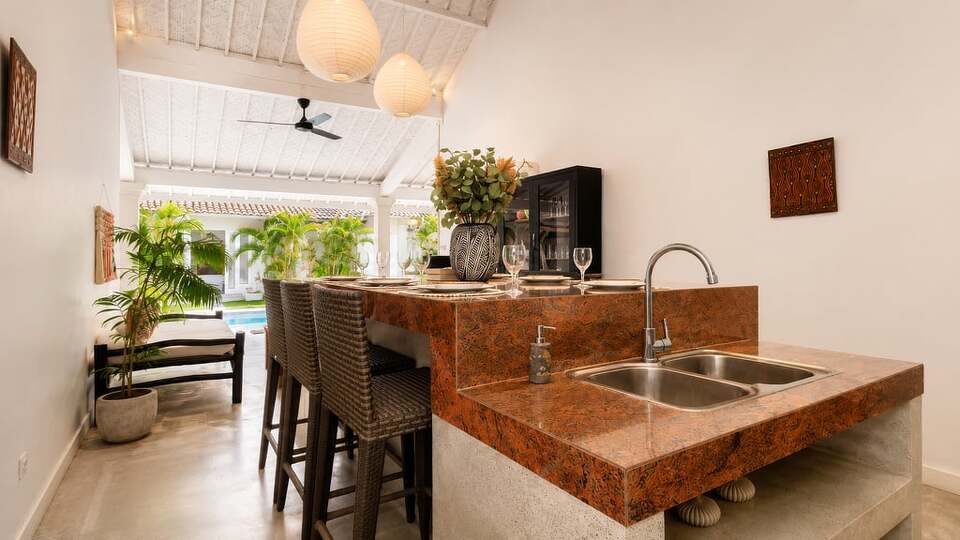 5 Star Villa Mas 3 Seminyak – Chic Tropical Escape