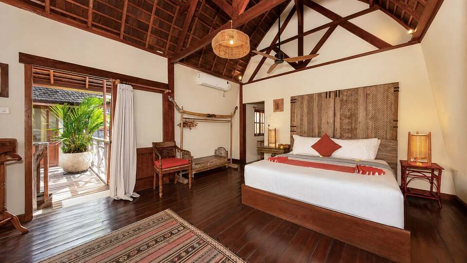 5 Star Villa Hangat – Tropical Balinese Sanctuary