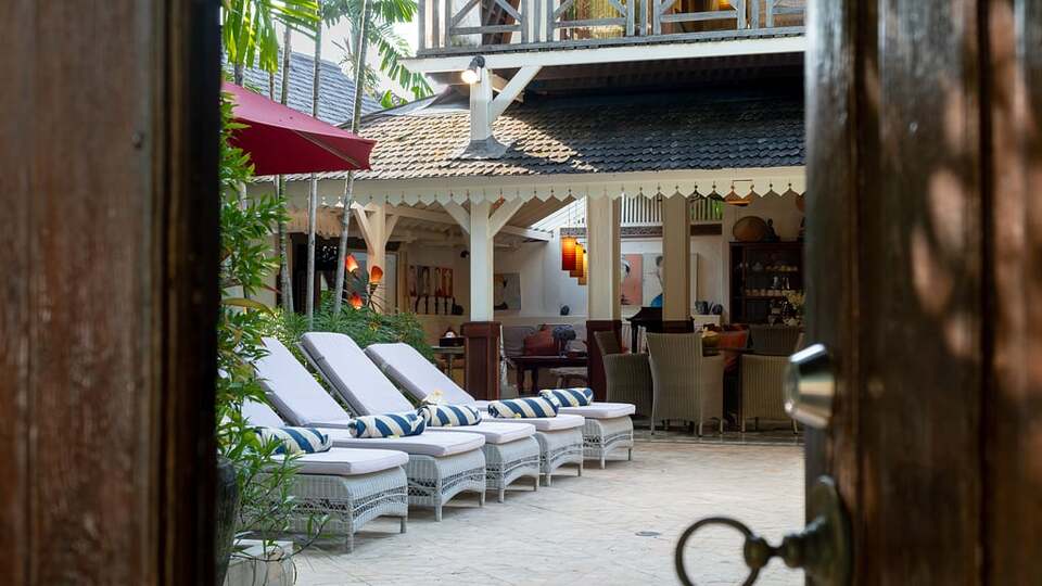 5 Star Villa Hangat – Tropical Balinese Sanctuary