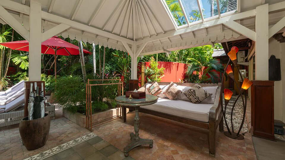 5 Star Villa Hangat – Tropical Balinese Sanctuary