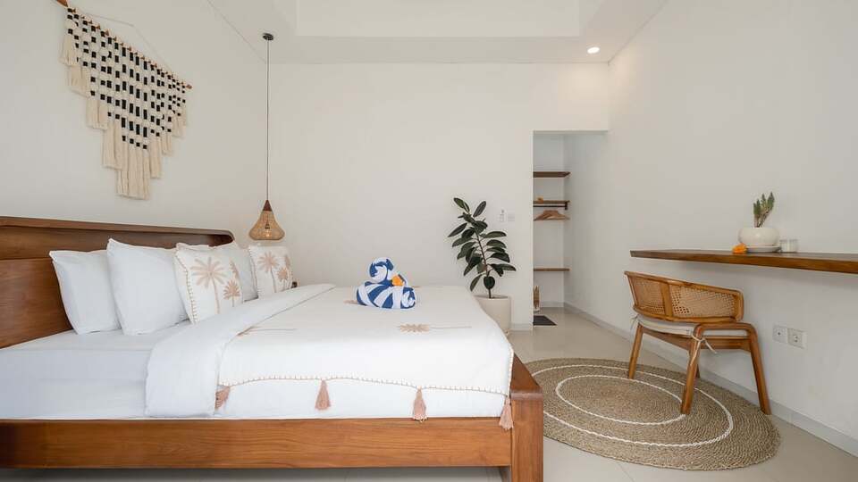 5 Star Villa Victoria 2 – Tropical Seminyak Retreat