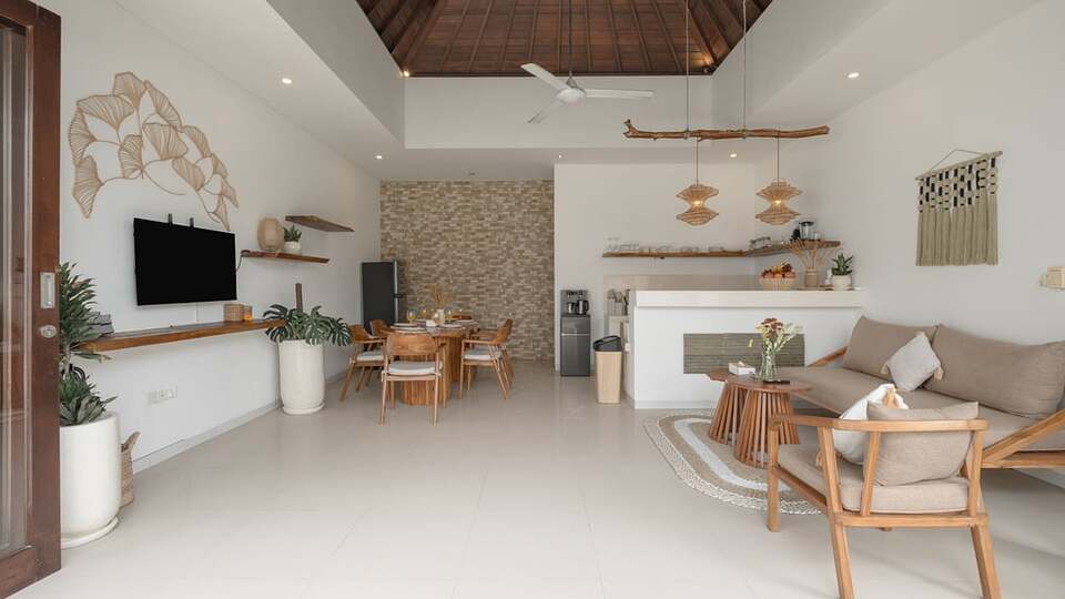 5 Star Villa Victoria 2 – Tropical Seminyak Retreat