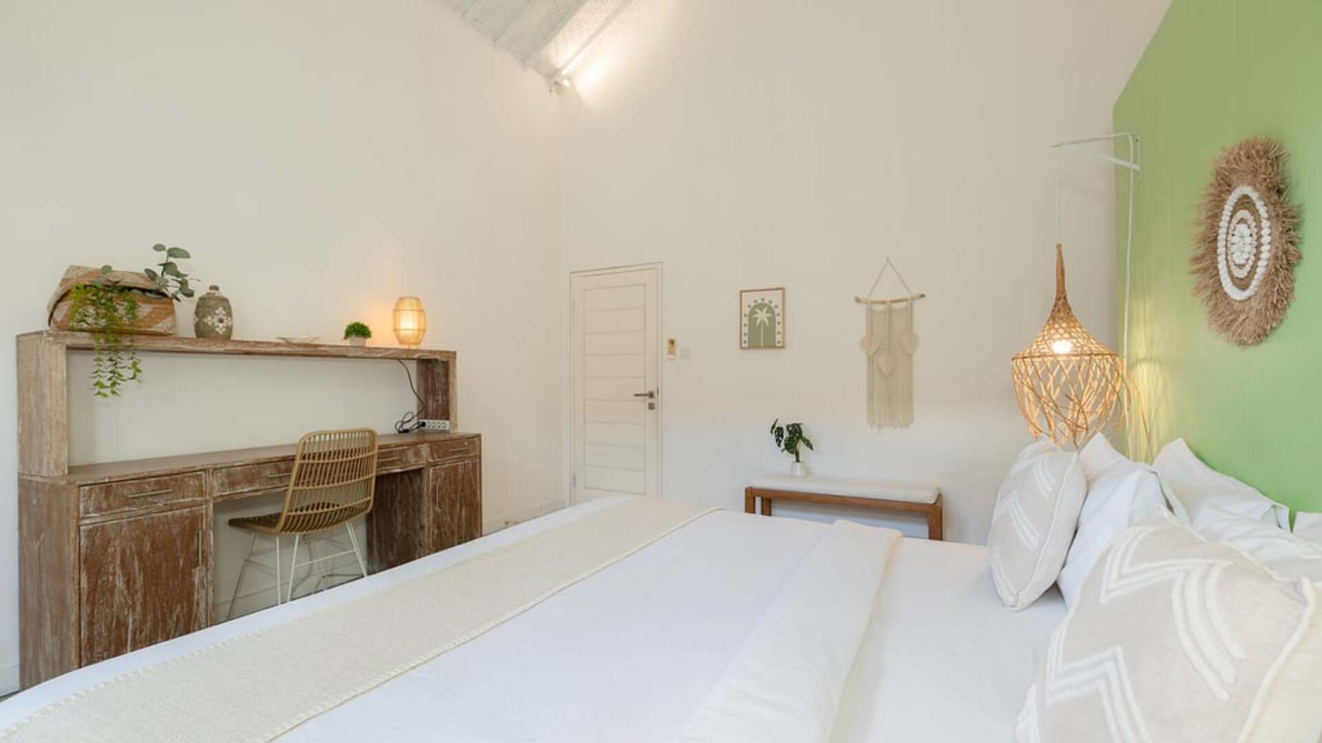 5 Star Villa Mas 4 Seminyak – Elegant Island Retreat