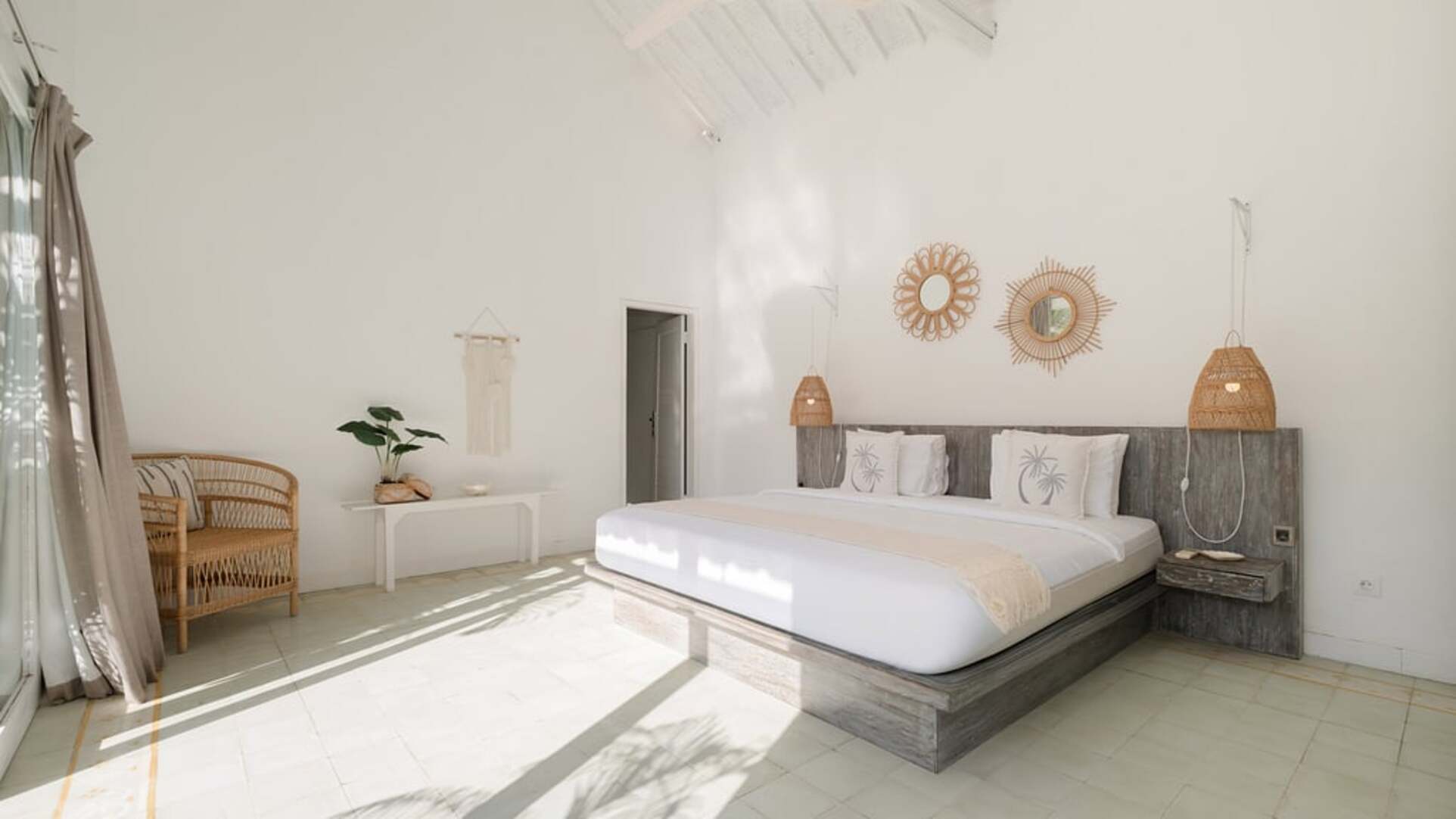 5 Star Villa Mas 4 Seminyak – Elegant Island Retreat