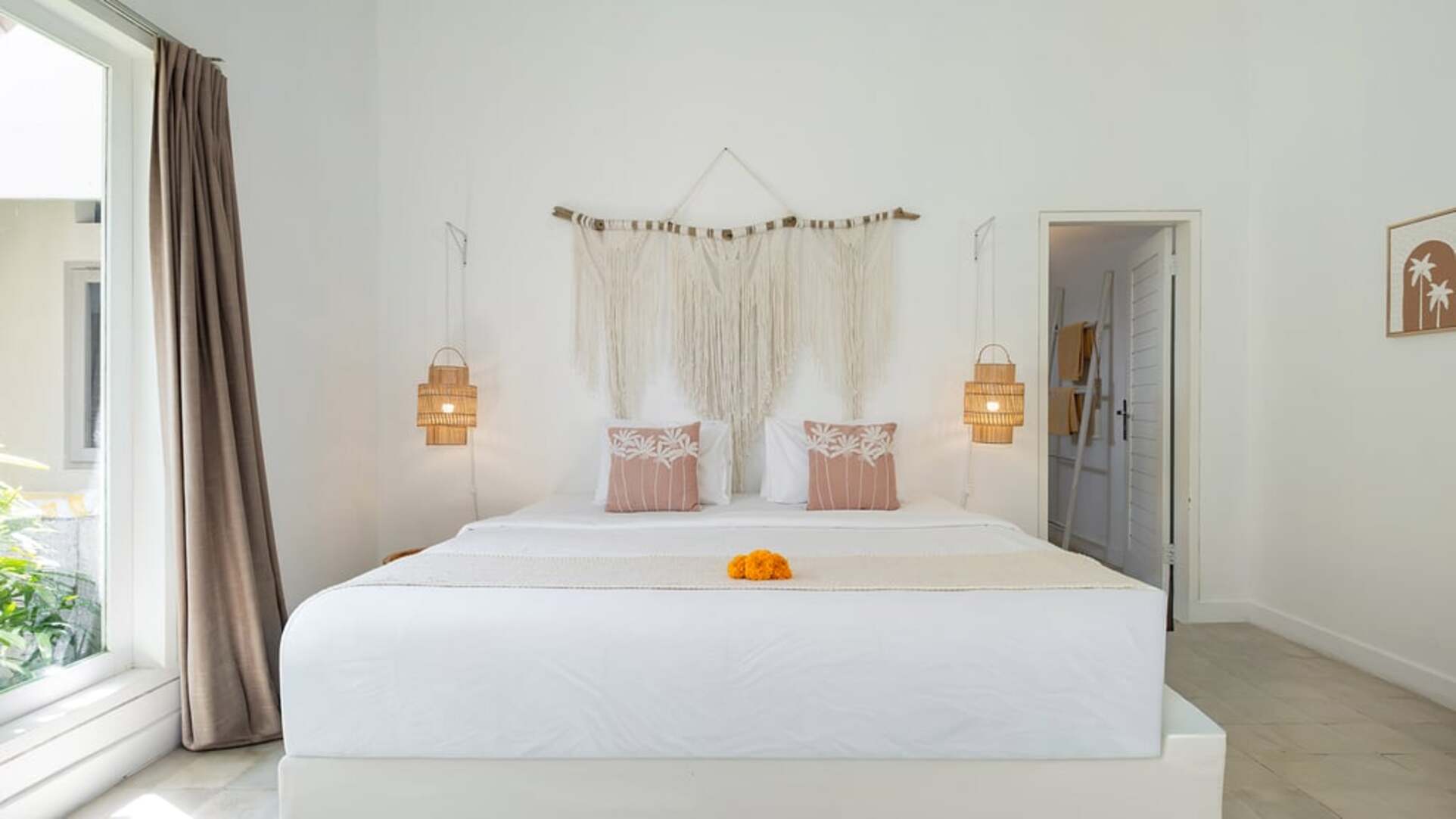 5 Star Villa Mas 4 Seminyak – Elegant Island Retreat