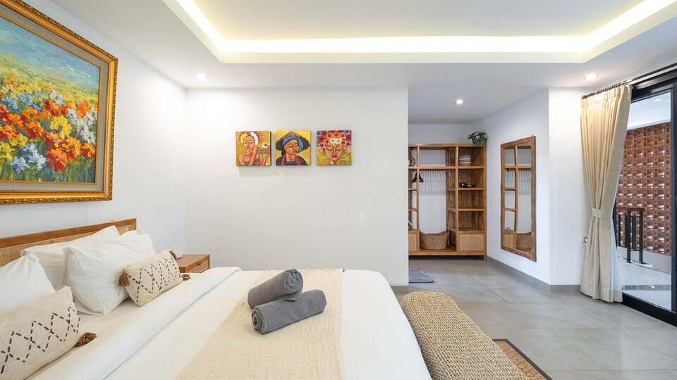 5 Star Villa Ambalika - Seminyak Serenity