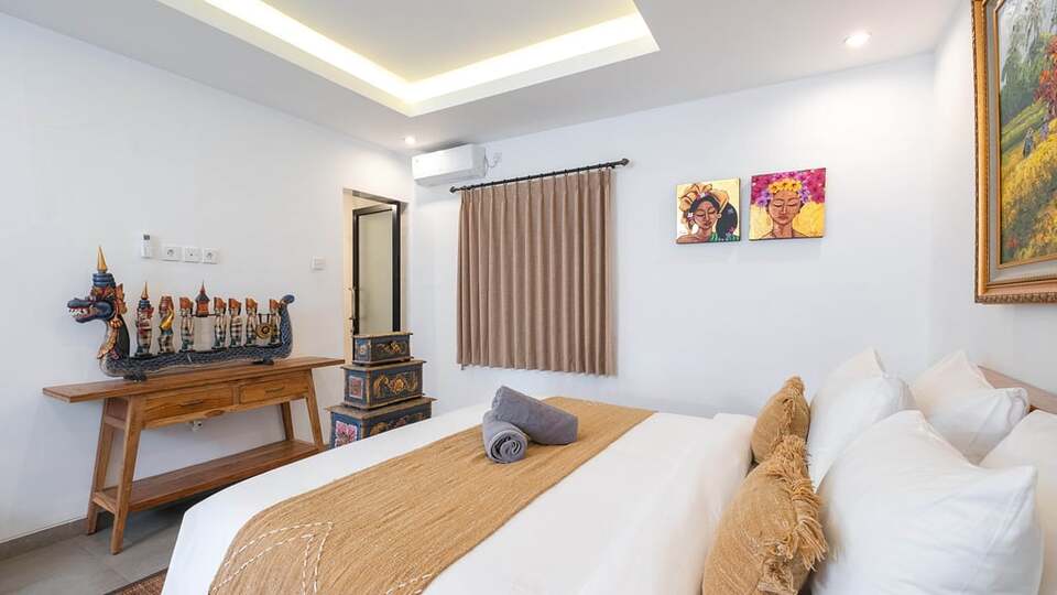 5 Star Villa Ambalika - Seminyak Serenity