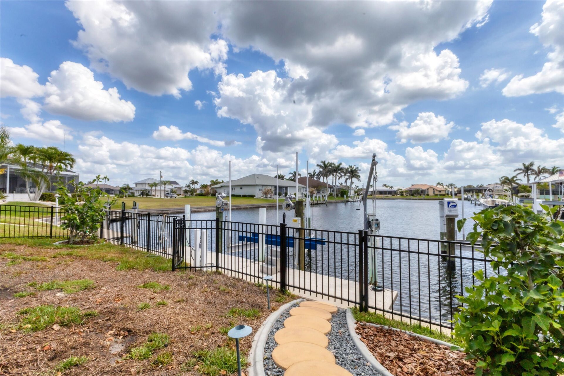 Boat Dock & Boat Lift Not Available