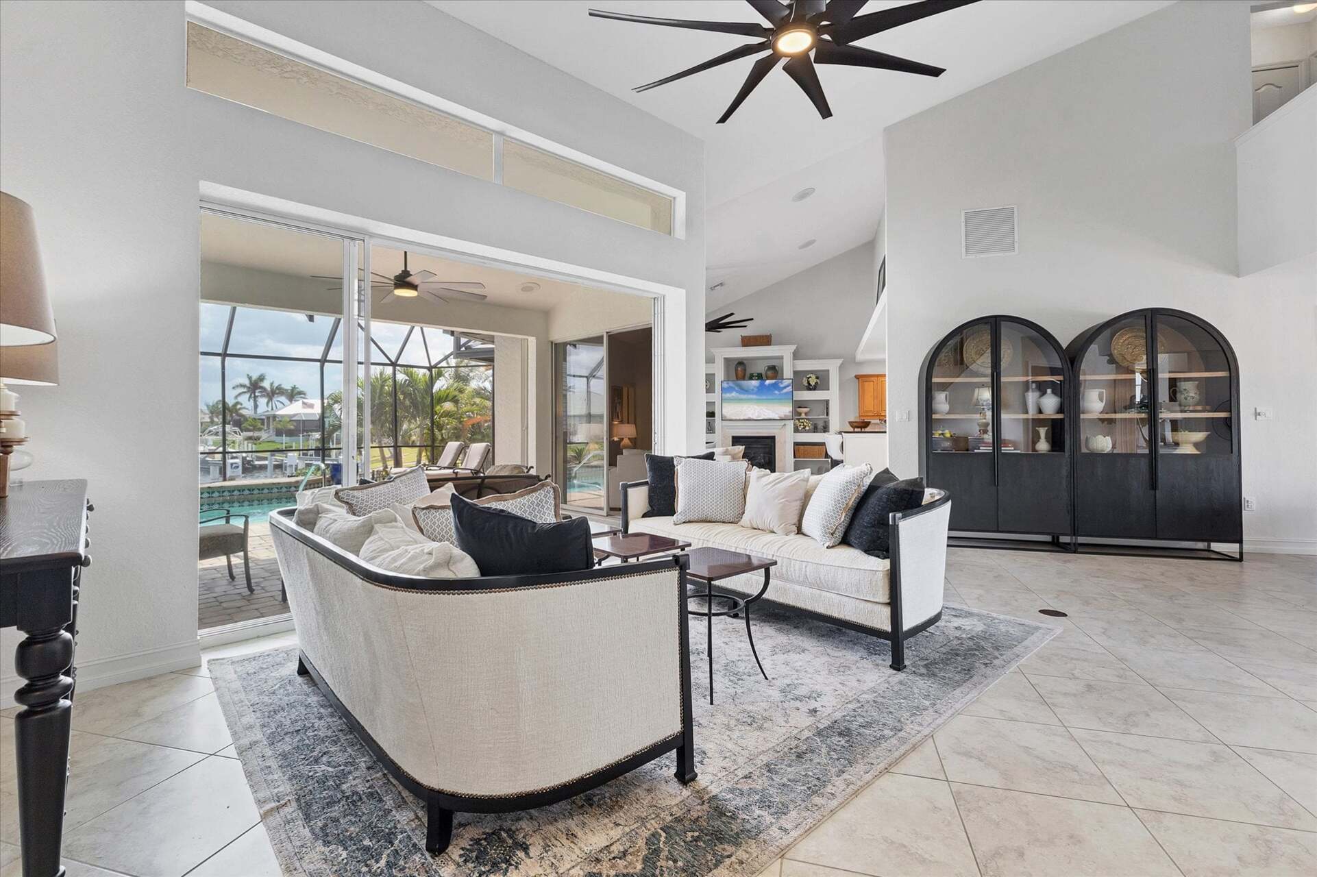 Beautiful Relaxing Seating Area