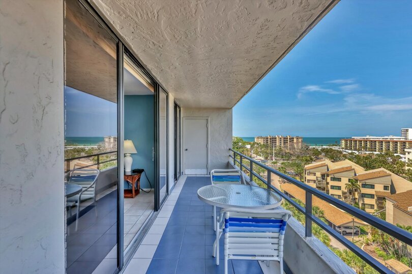 Large Balcony Overlooking North-West Siesta Key, the Intracoastal Waterway, and the Gulf