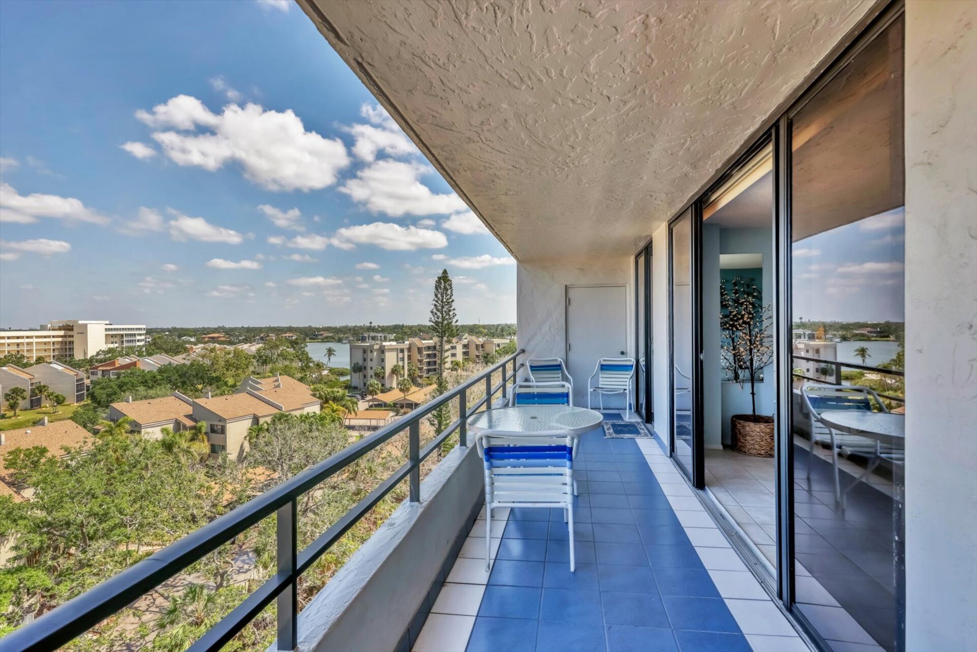 Large Balcony Overlooking North-West Siesta Key, the Intracoastal Waterway, and the Gulf