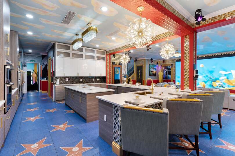 Kitchen (Angle)