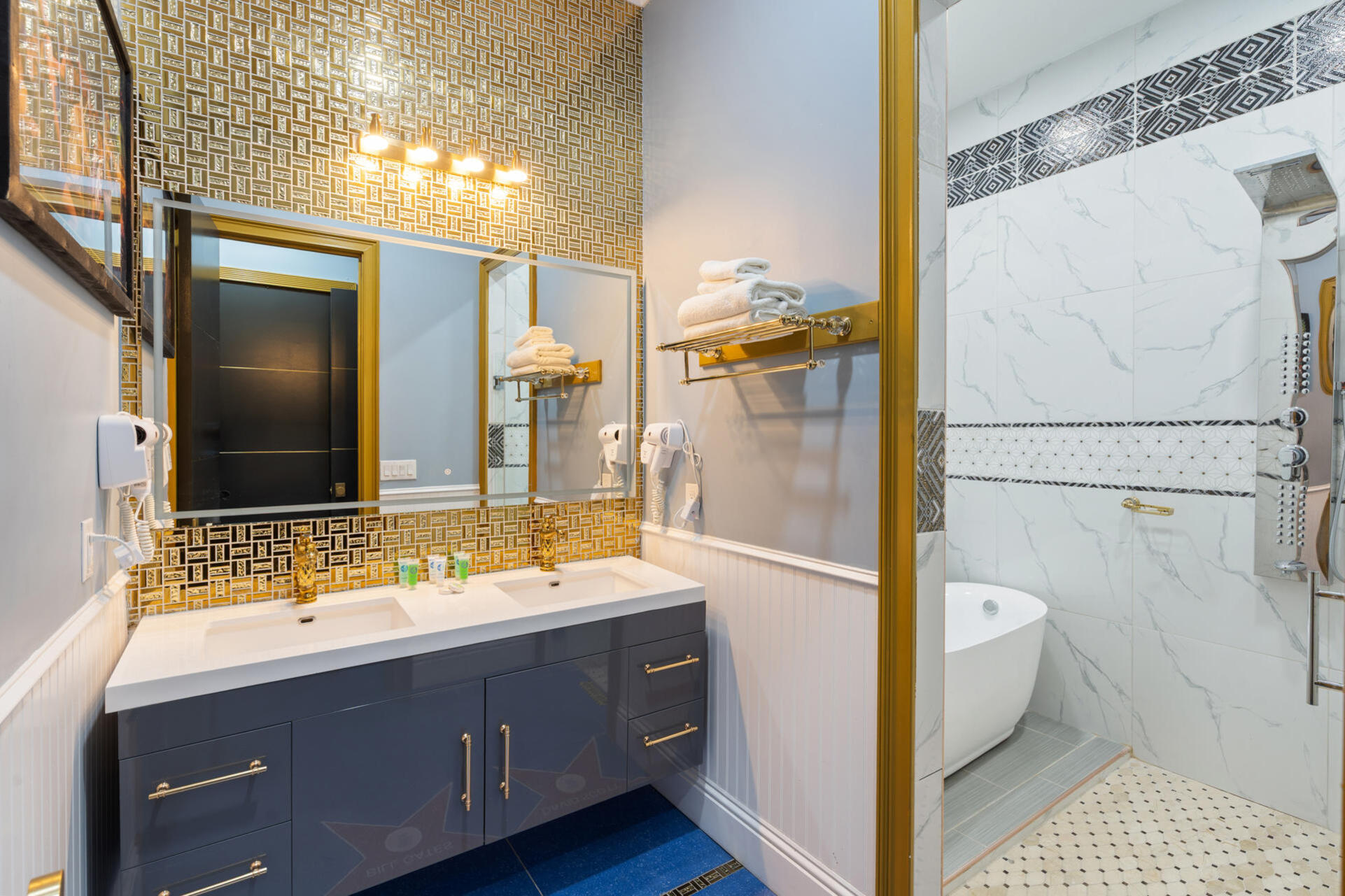 God Father Bathroom 3 Tub & Rain Shower