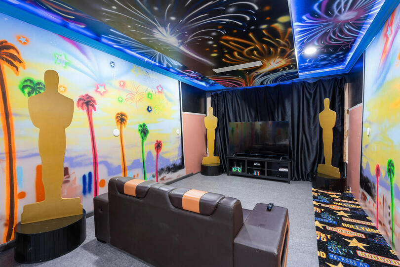 Dining Room/Lounge Area 75" Smart TV