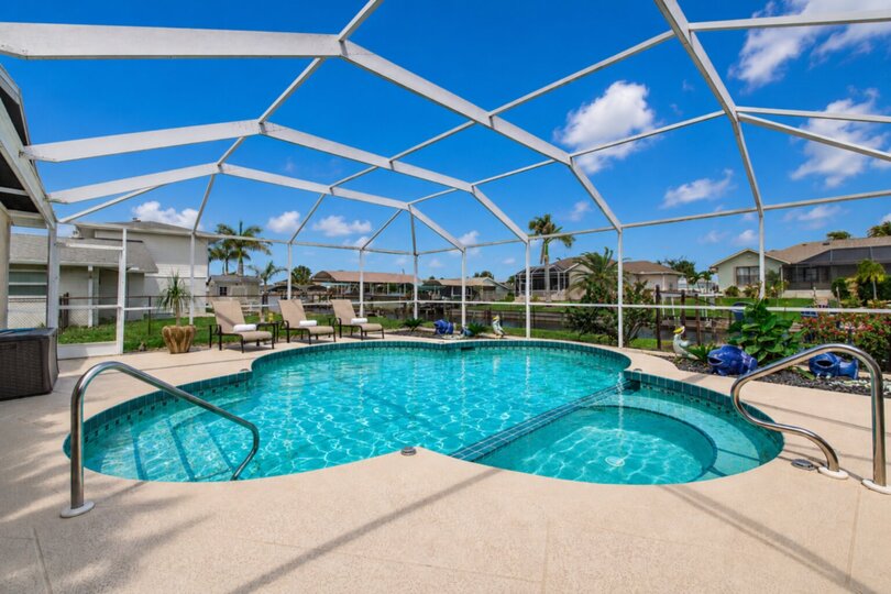 Sparkling pool overlooking the canal. Pool size: 23' x 12' x 5.5'