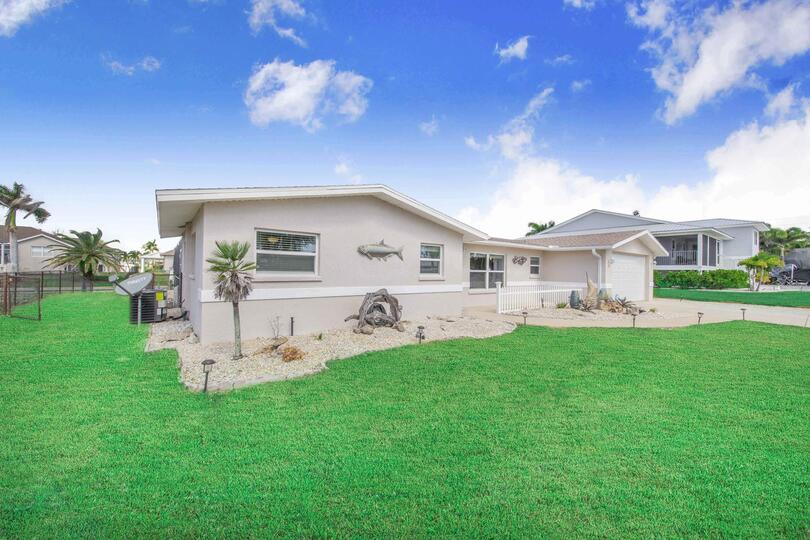 Beautiful 3 bedroom, 2 bathroom waterfront home with private pool & spa on Lemon Bay in Englewood