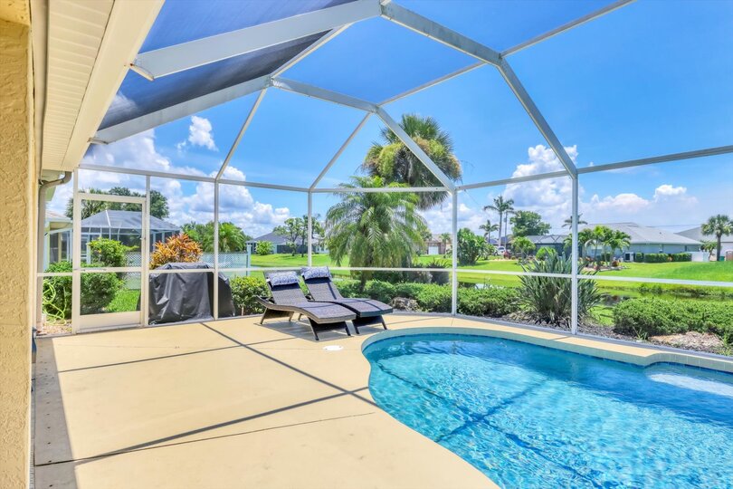 Private pool (Solar Pool Heater)
