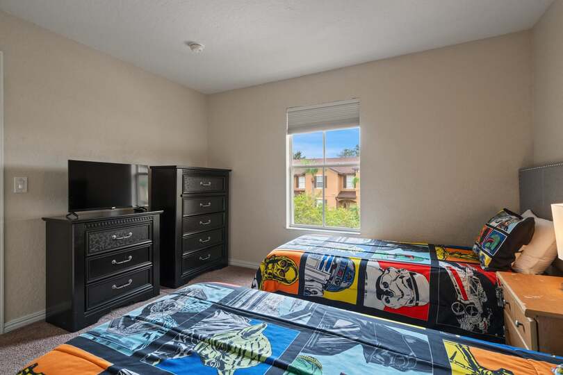 Two Twins Bedroom 3 Upstairs 32" Roku TV 
Star Wars Theme