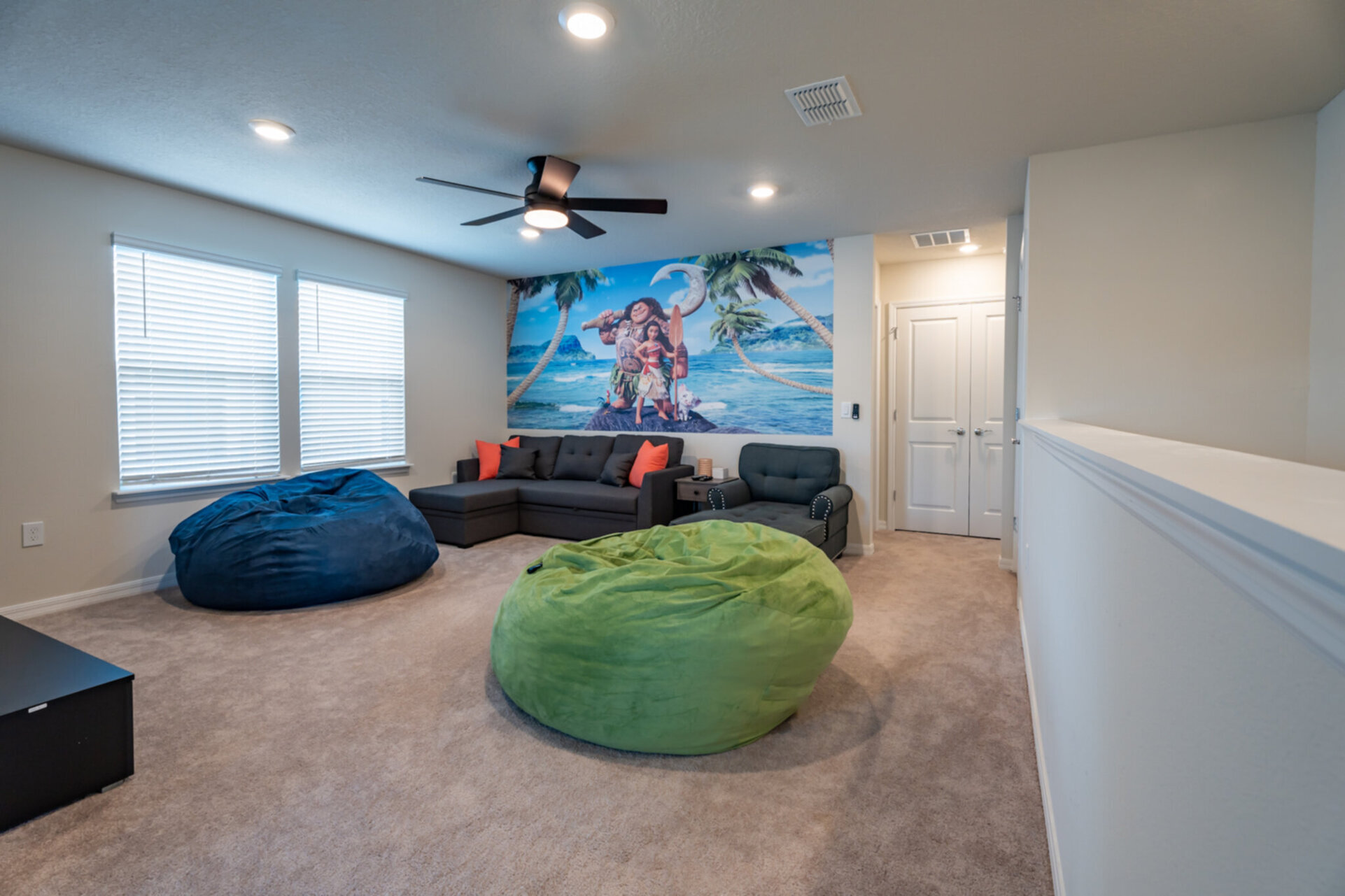 Loft 85" Smart TV PS5